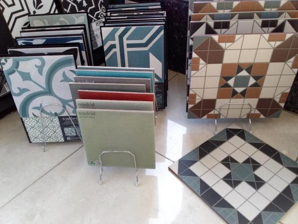 Top Order of General Ceramic Tiles at Different Sizes